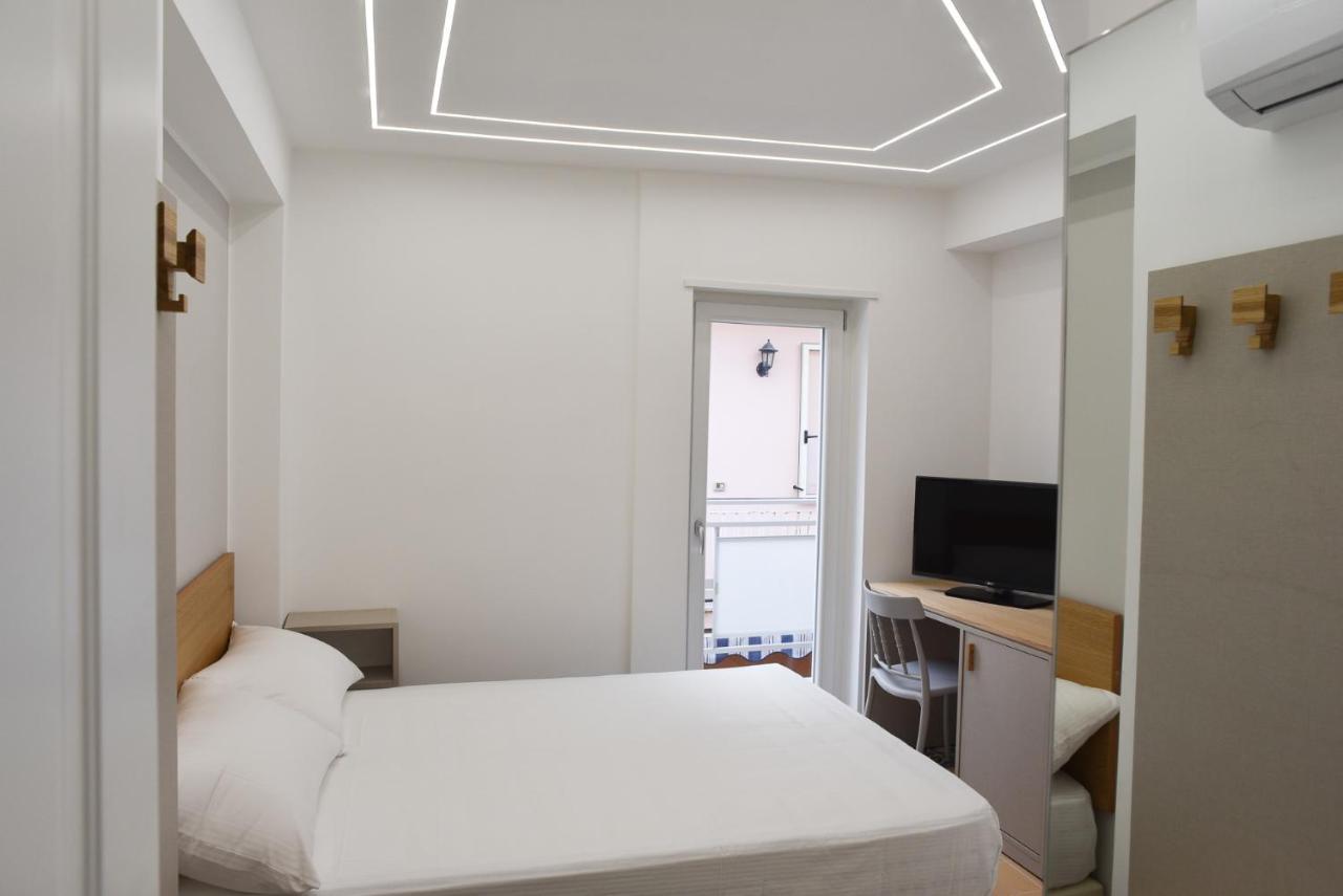 Palazzotto 902 Bed & Breakfast Crotone Exterior photo