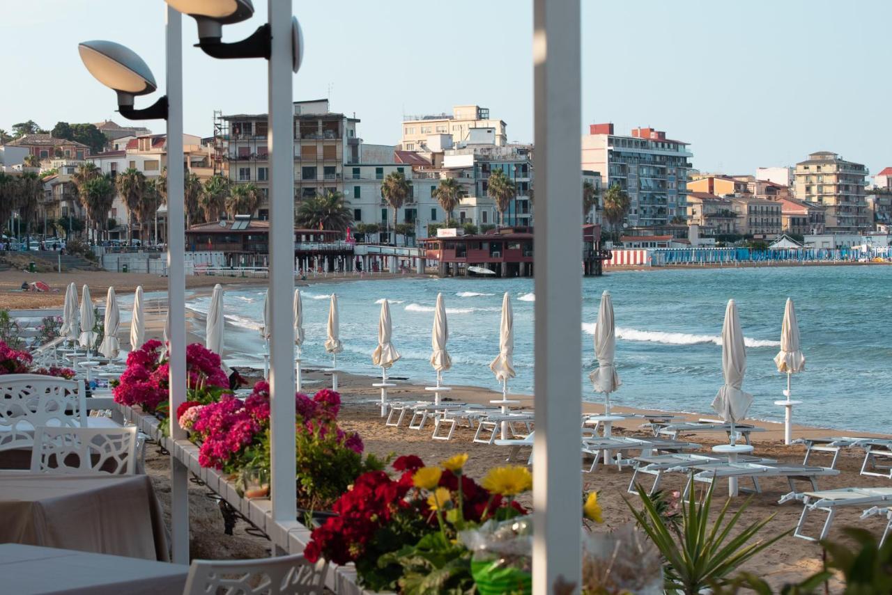 Palazzotto 902 Bed & Breakfast Crotone Exterior photo