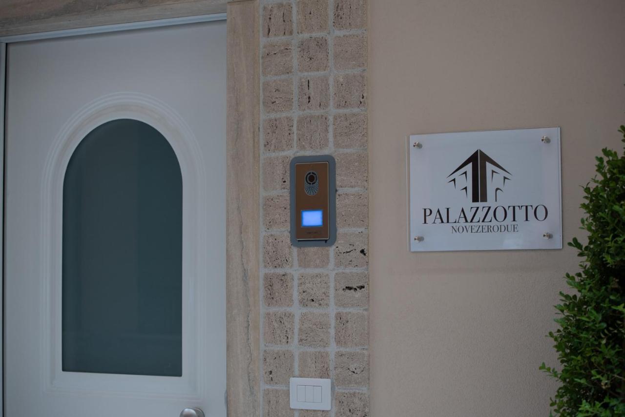 Palazzotto 902 Bed & Breakfast Crotone Exterior photo